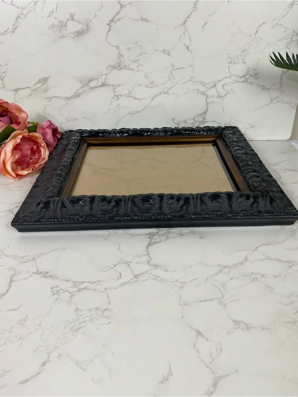 Heavy Gothic black picture frame w/ copper color trim 8x10